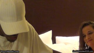 Jonathan Jordan Studio - Scarlet Secret Interview - 01/01/2022